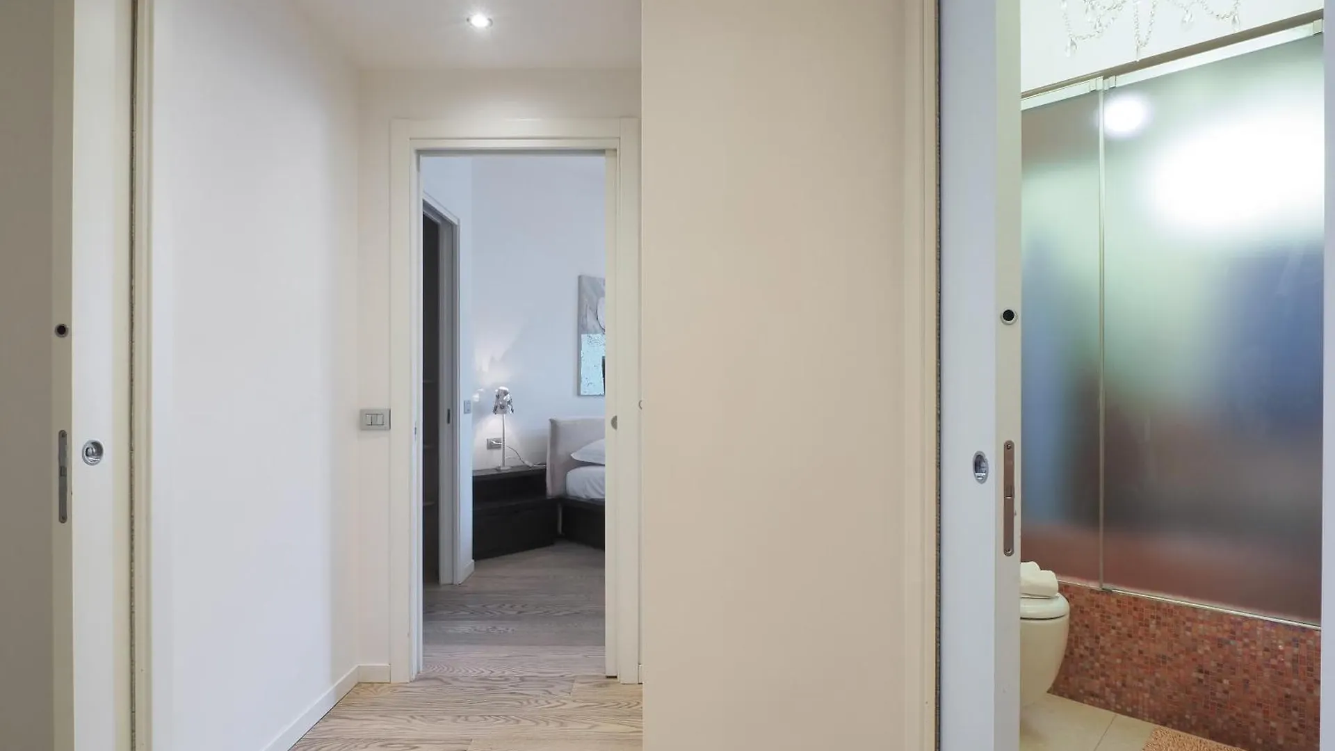 Ferienwohnung Primopiano - Ronchi Mailand Apartment