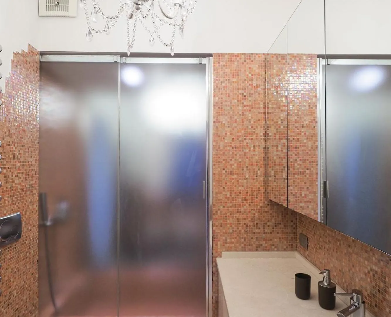 Apartament Primopiano - Ronchi Mediolan 0*,  Włochy